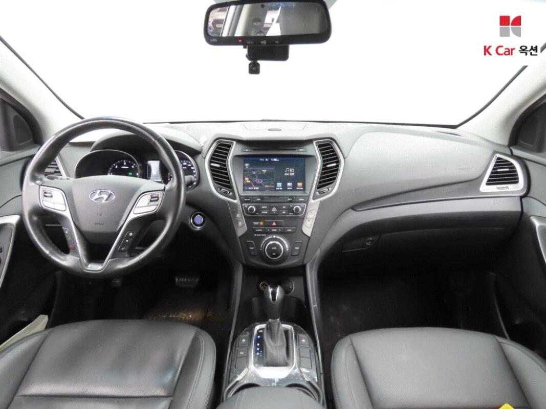 Hyundai SantaFe (2017)