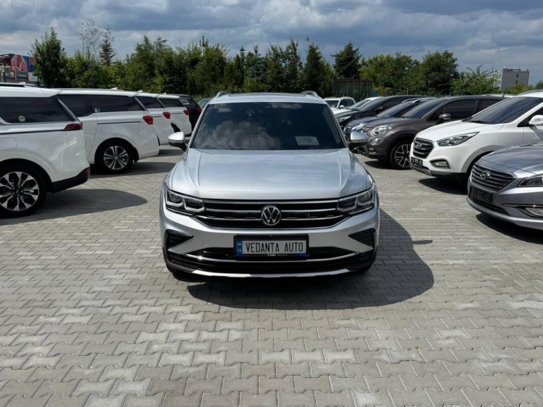 Volkswagen Tiguan (2022)