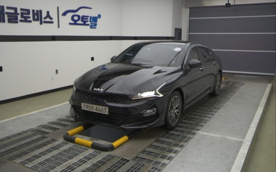 Kia K5 (2022)