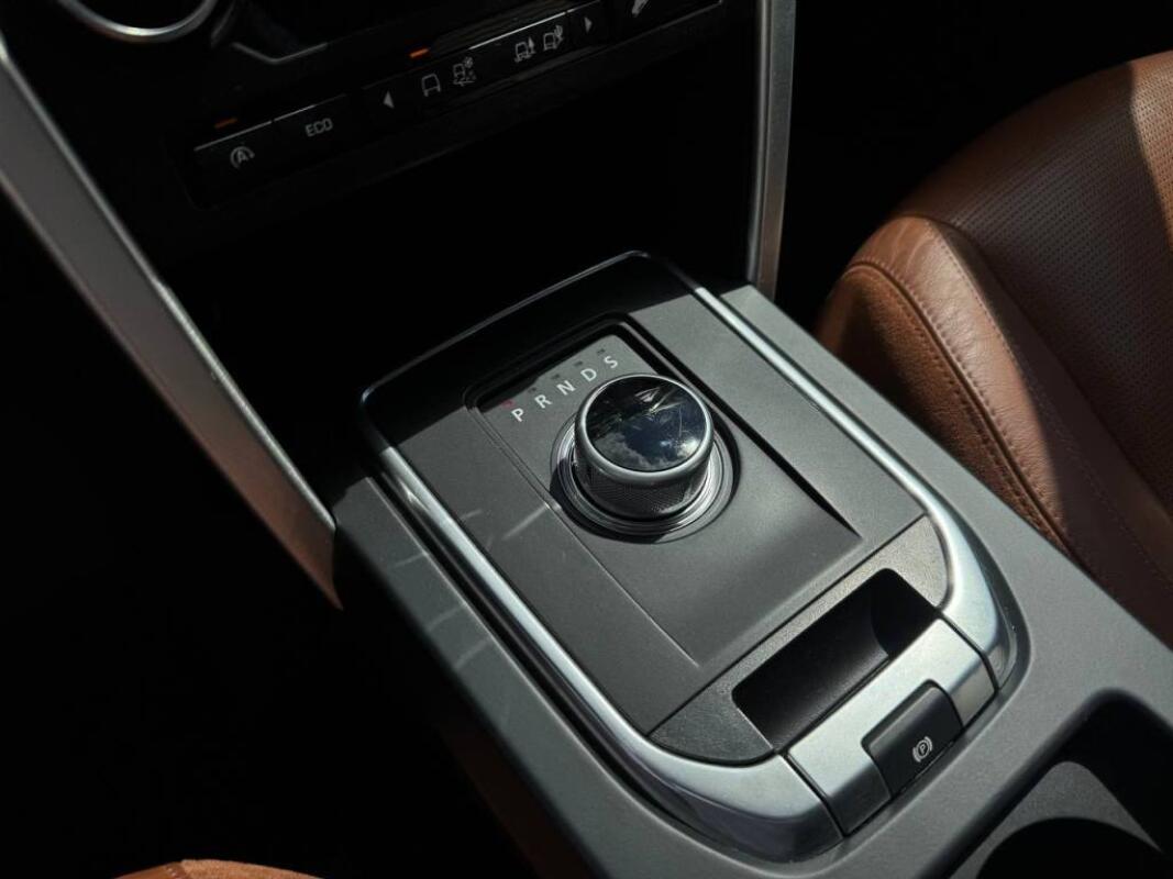 Land Rover Discovery Sport (2015)