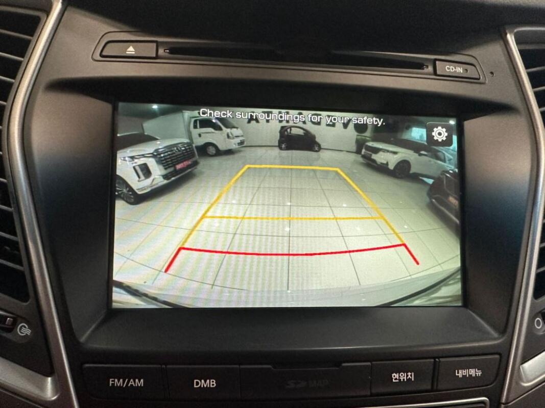 Hyundai SantaFe (2016)