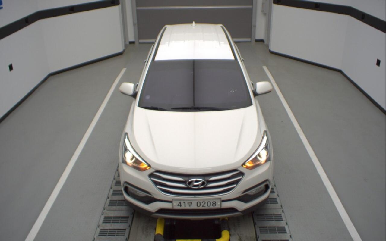 Hyundai SantaFe (2016)