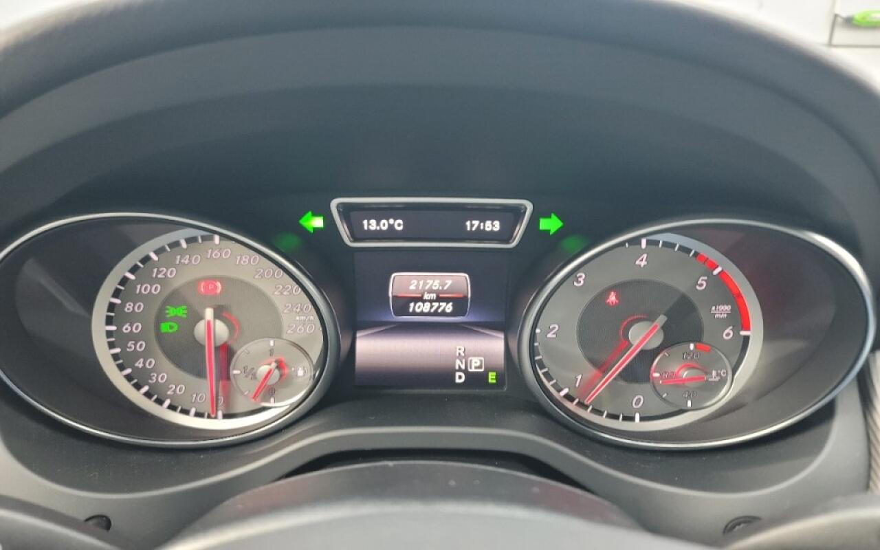 Mercedes CLA200 (2015)