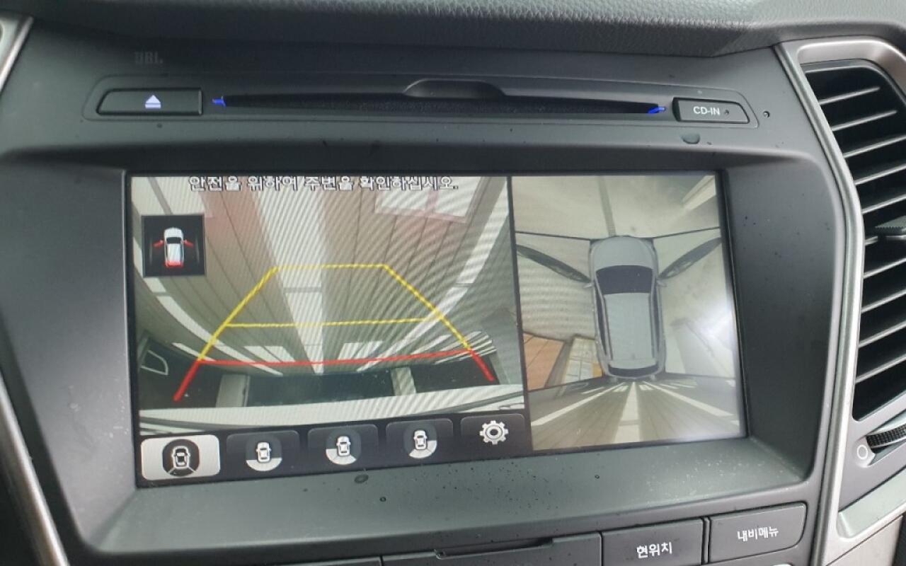 Hyundai SantaFe (2015)