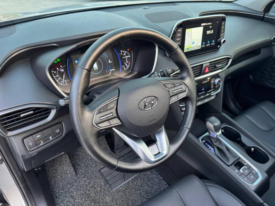 Hyundai SantaFe (2020)