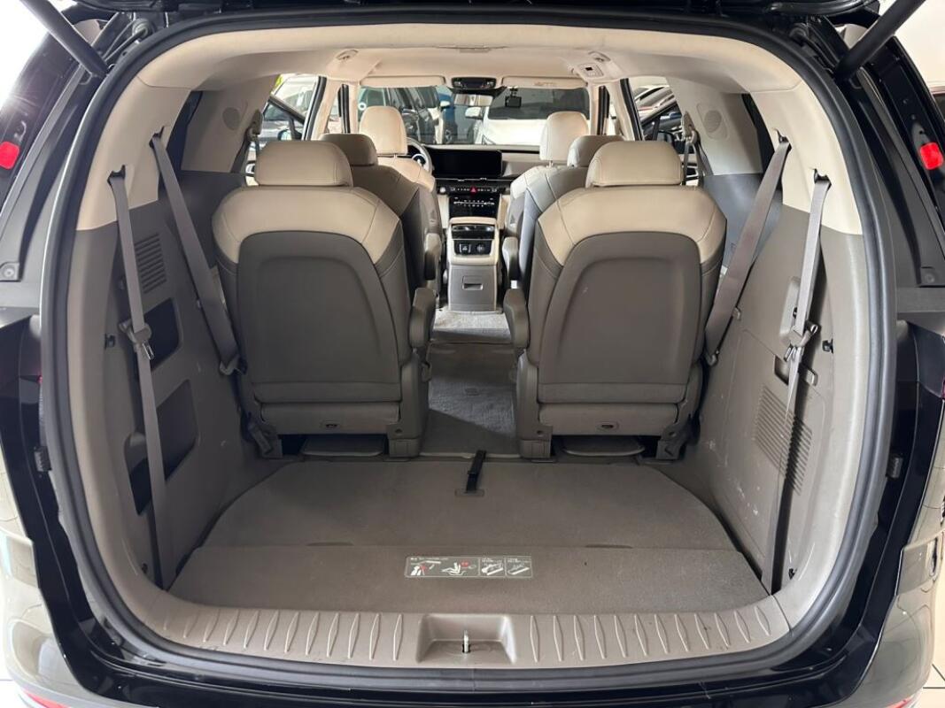 Kia Carnival (2022)