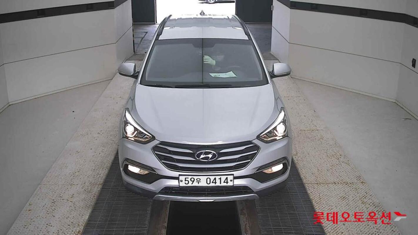 Hyundai SantaFe (2016)