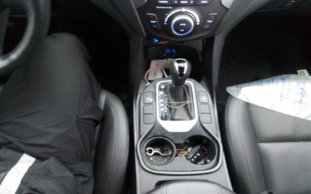 Hyundai SantaFe (2016)
