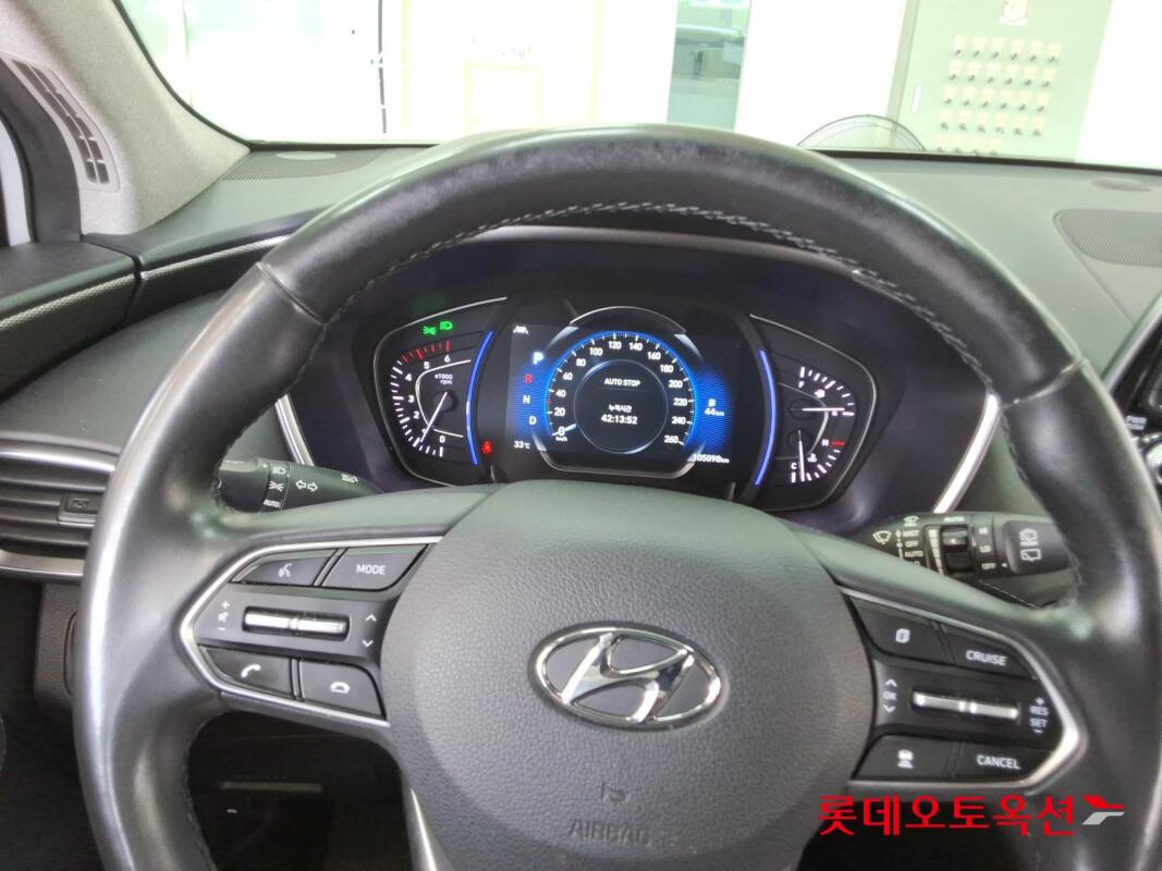 Hyundai Santa Fe (2019)