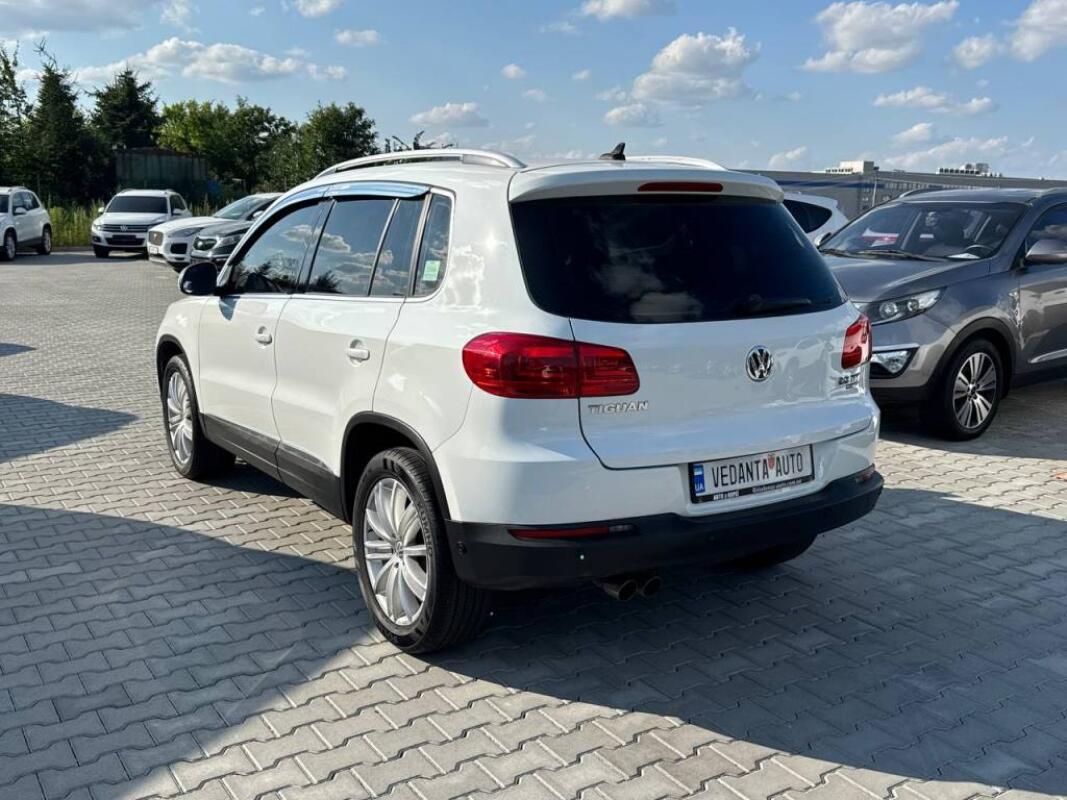 Volkswagen Tiguan (2014)