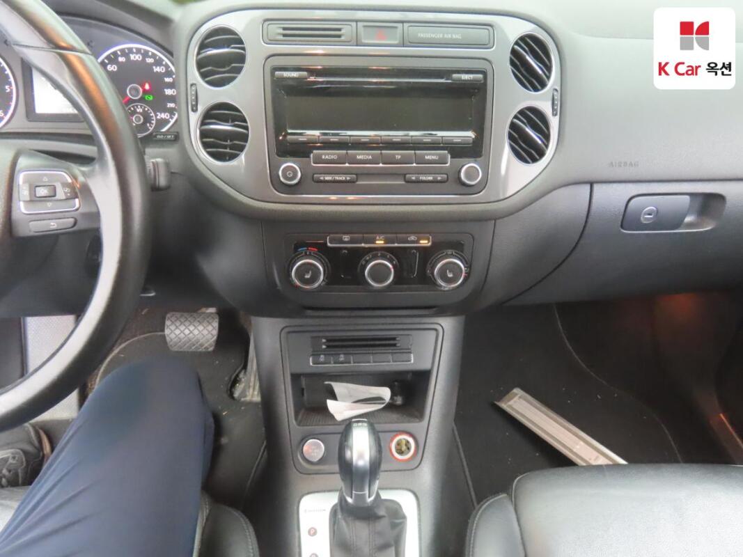 Volkswagen Tiguan (2015)