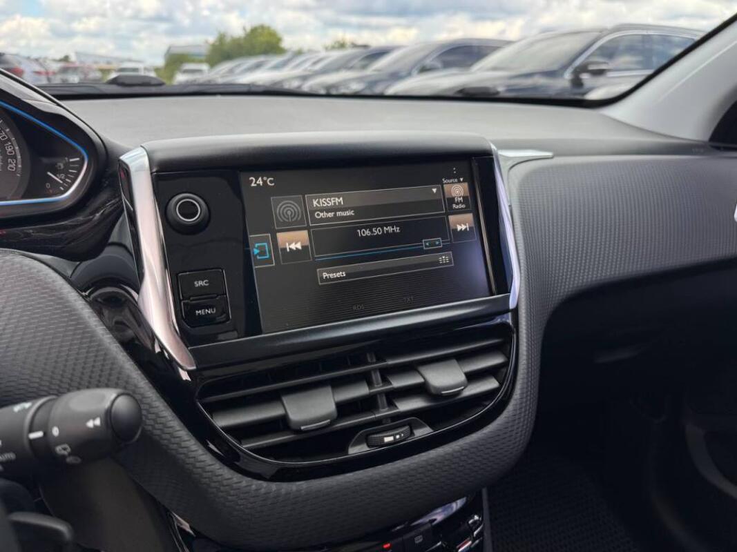 Peugeot 2008 (2015)