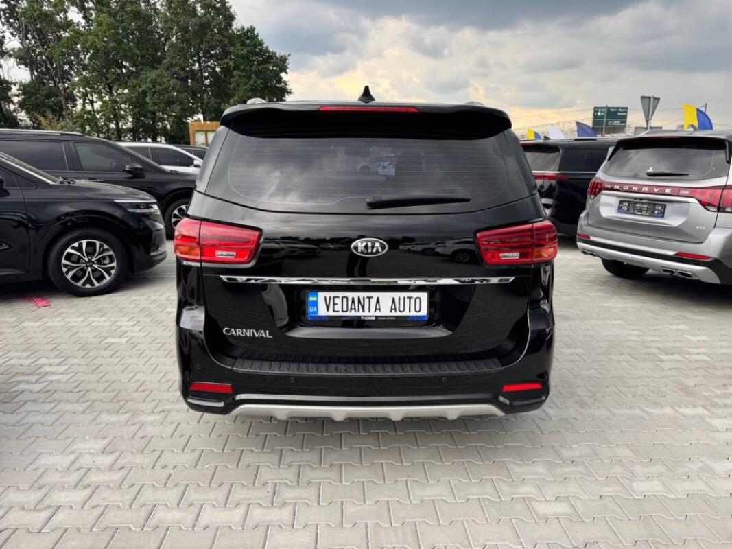 Kia Carnival (2018)