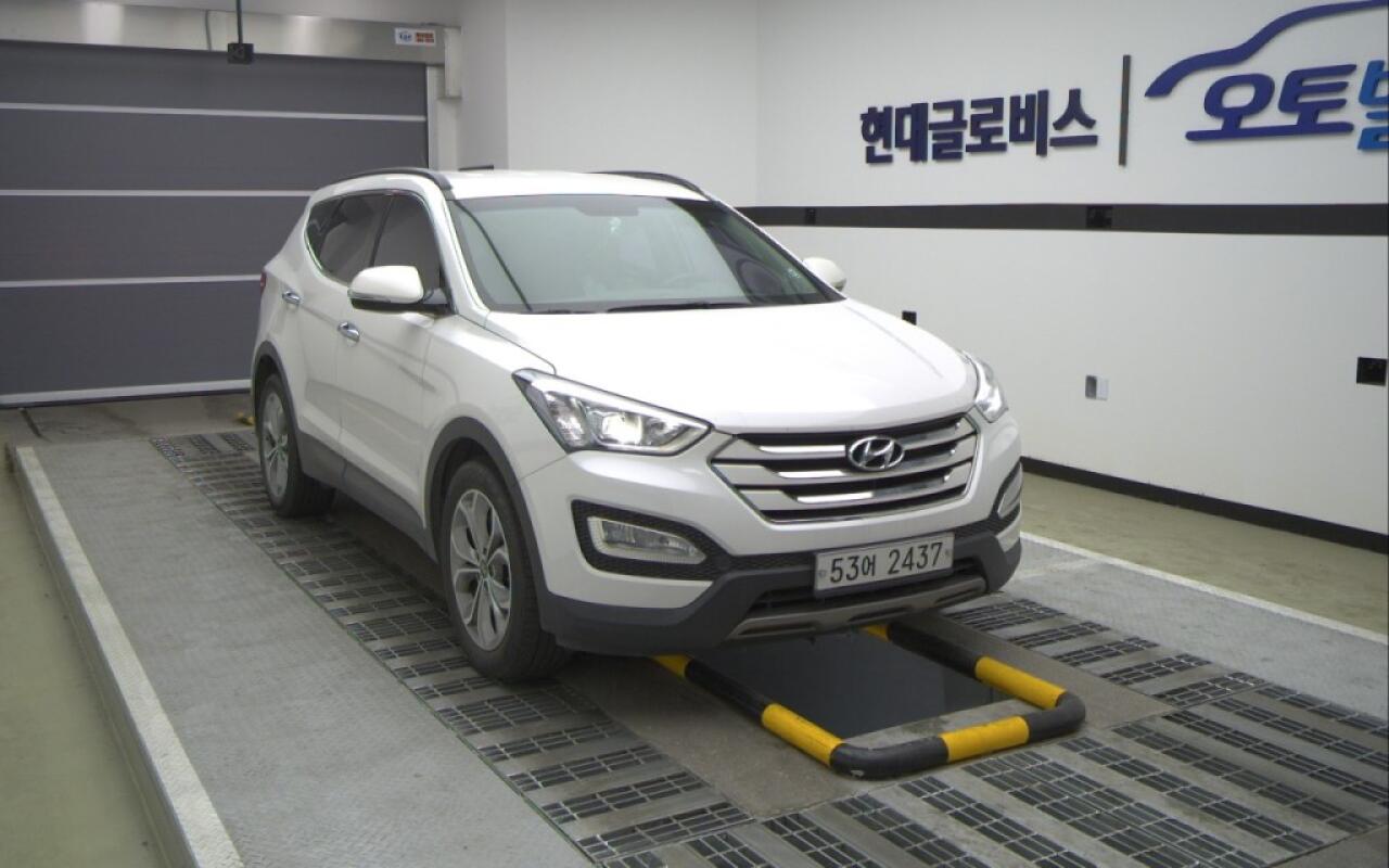 Hyundai SantaFe (2015)