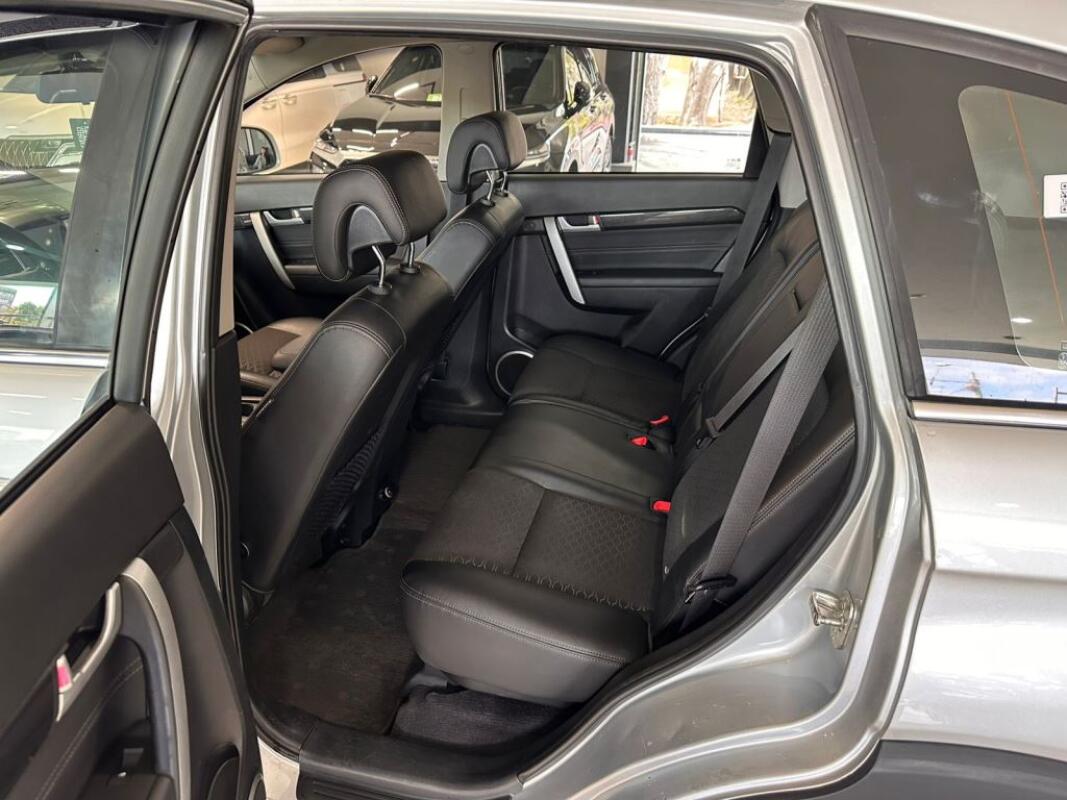 Chevrolet	Captiva (2015)