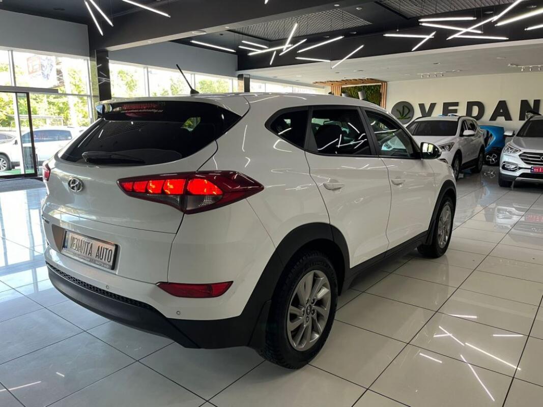 Hyundai Tucson (2016)