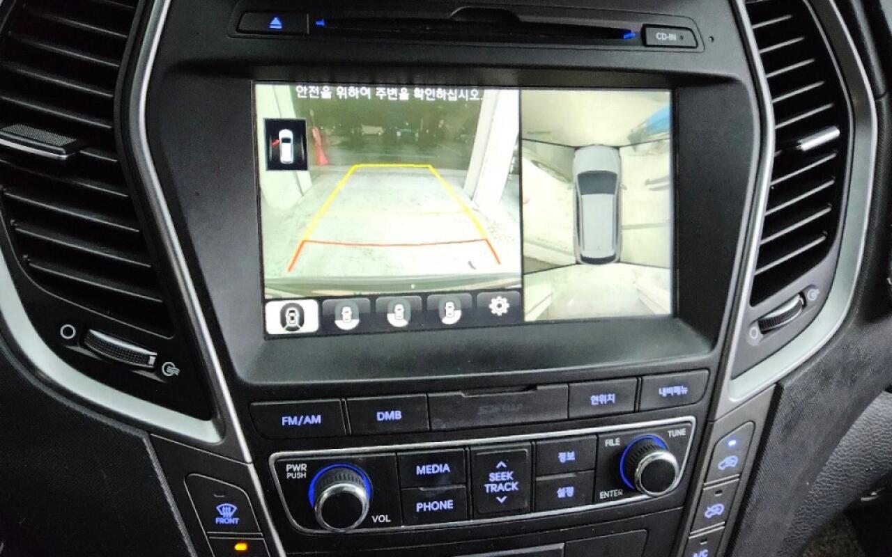 Hyundai SantaFe (2016)