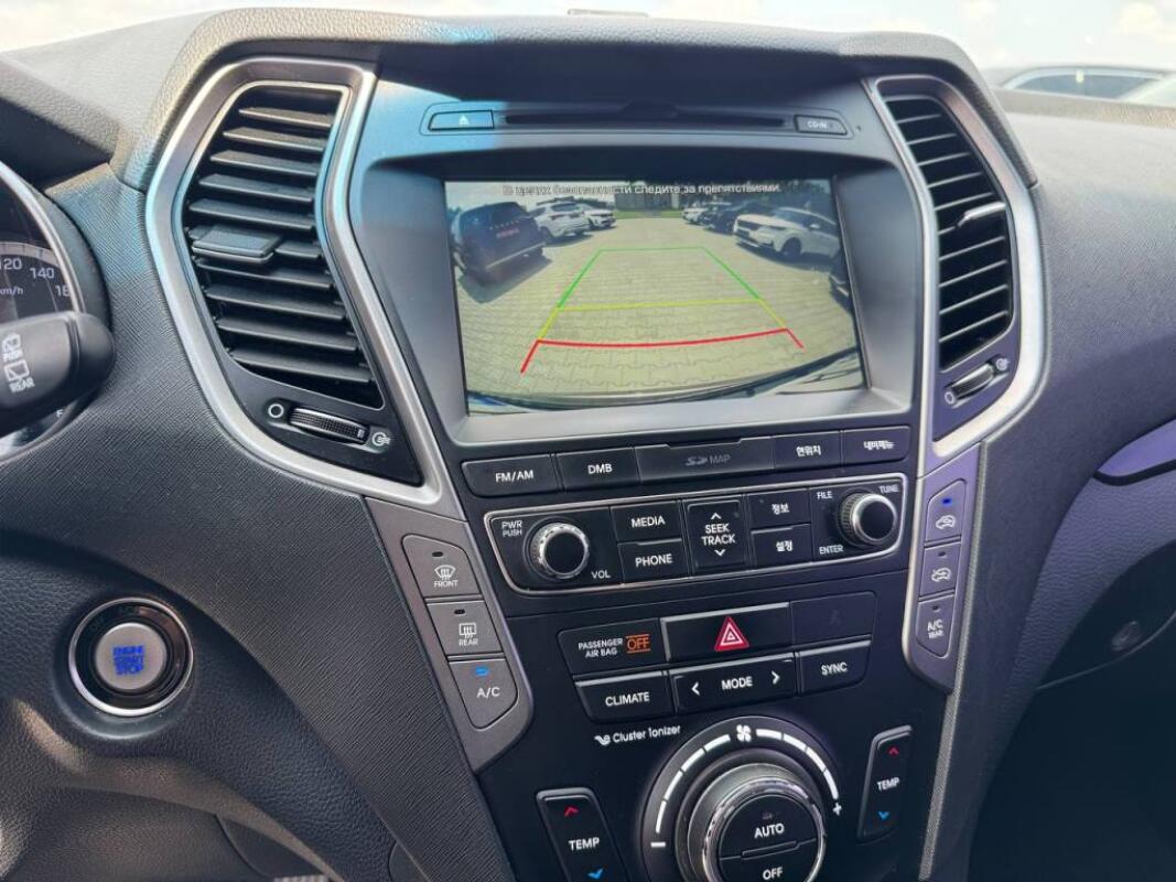 Hyundai Santa Fe (2015)