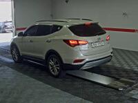 Hyundai SantaFe (2016)