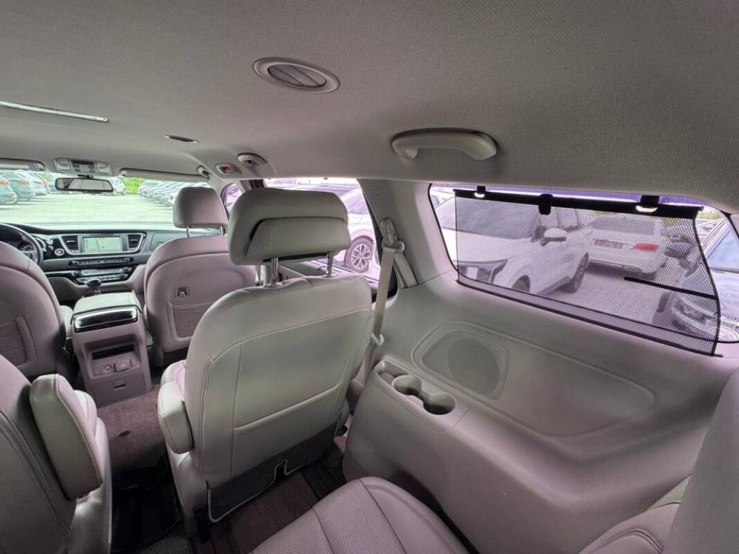 Kia Carnival (2016)