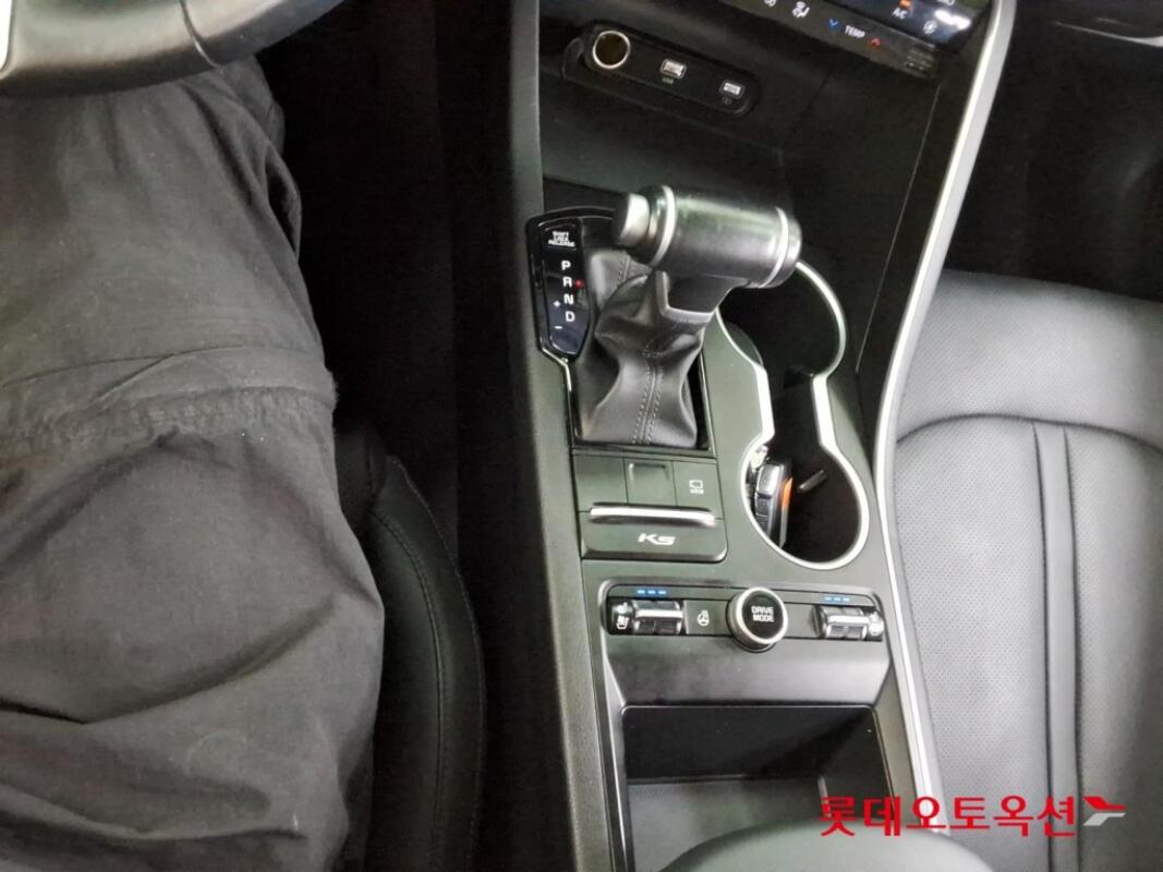 Kia K5 (2022)