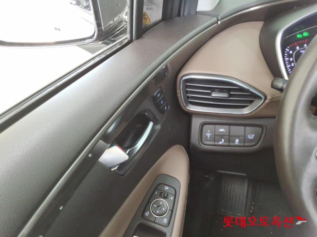 Hyundai SantaFe (2019)