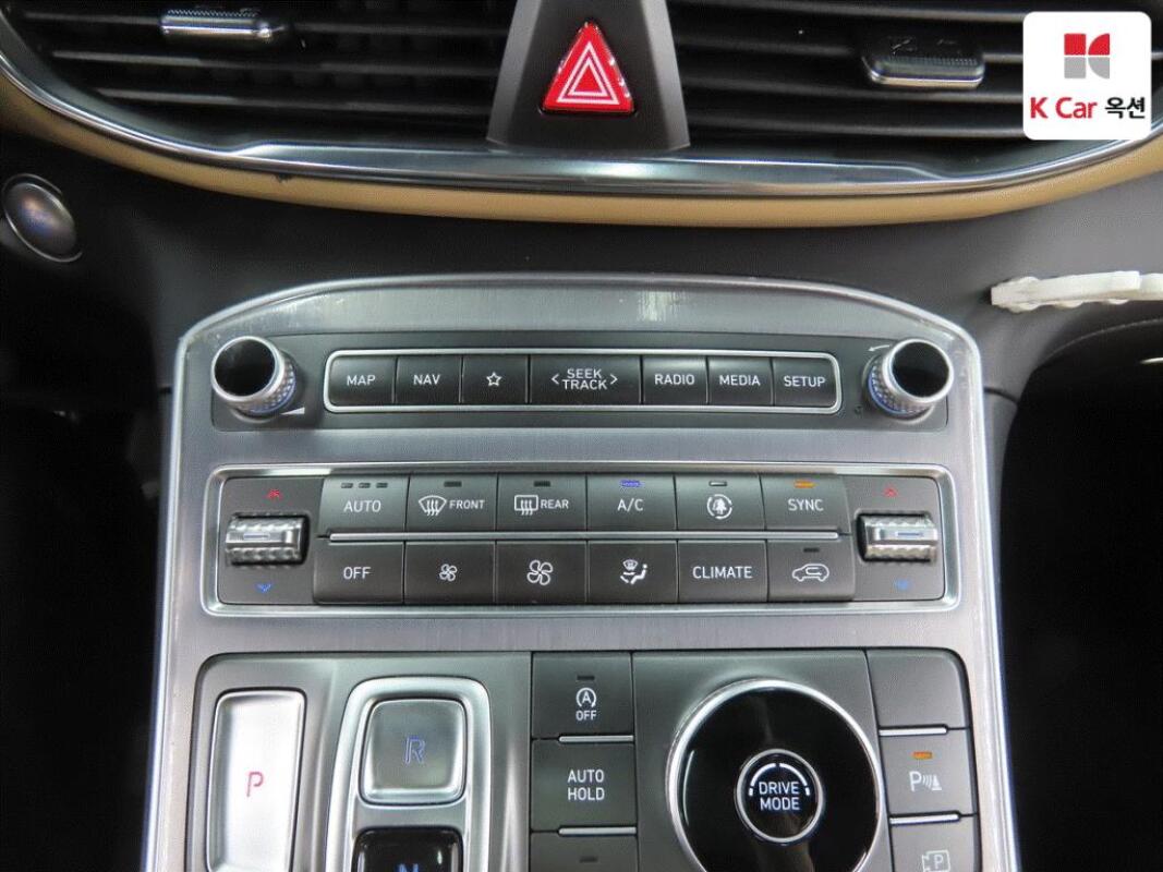 Hyundai SantaFe (2023)