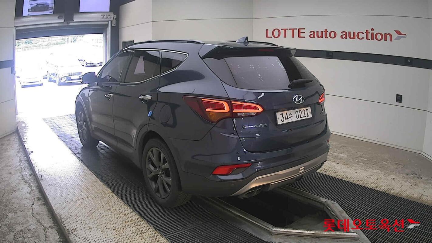 Hyundai Santa Fe (2016)