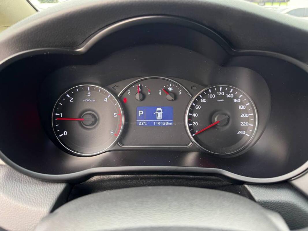 Kia Carens (2013)