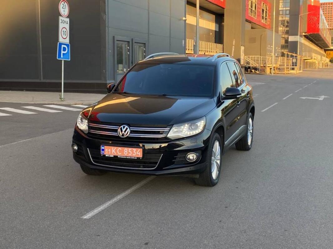 Volkswagen Tiguan (2015)