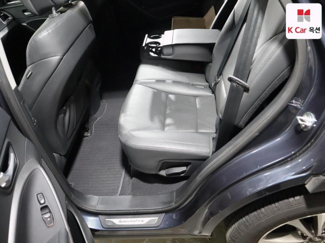 Hyundai SantaFe (2015)