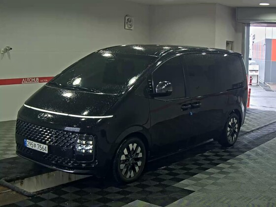 Hyundai Staria (2021)