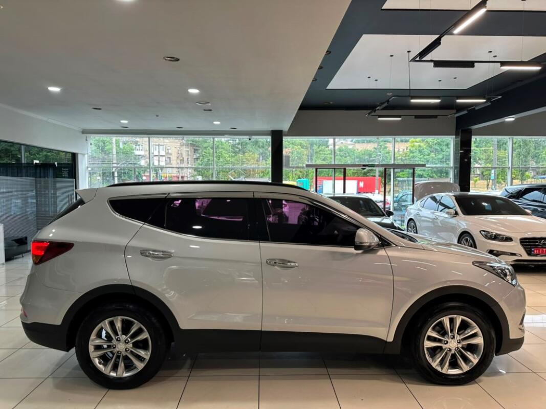Hyundai SantaFe (2016)