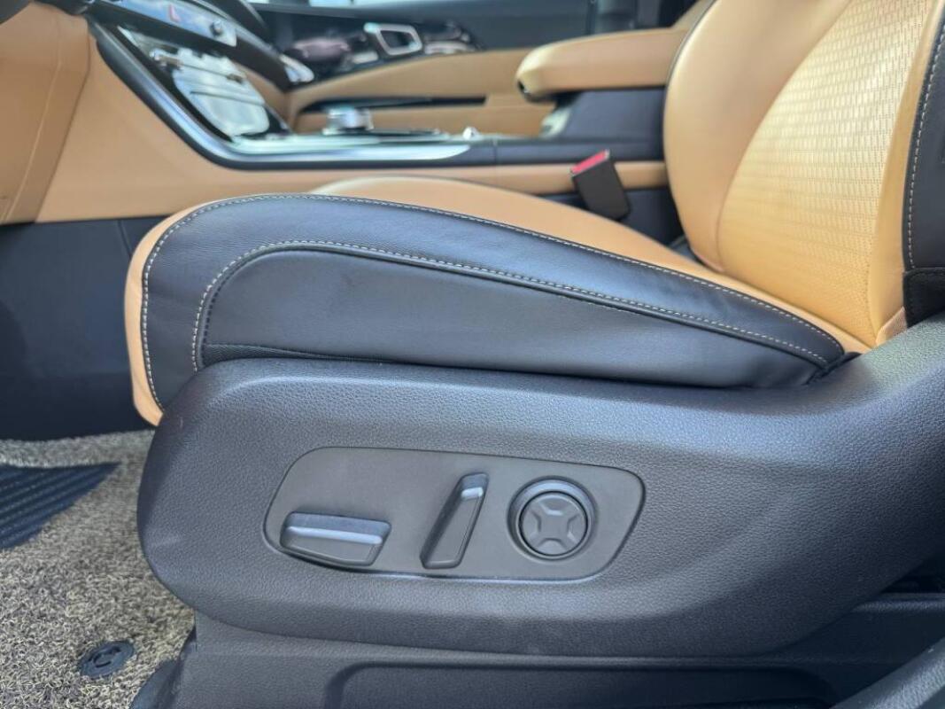 Kia Carnival (2021)