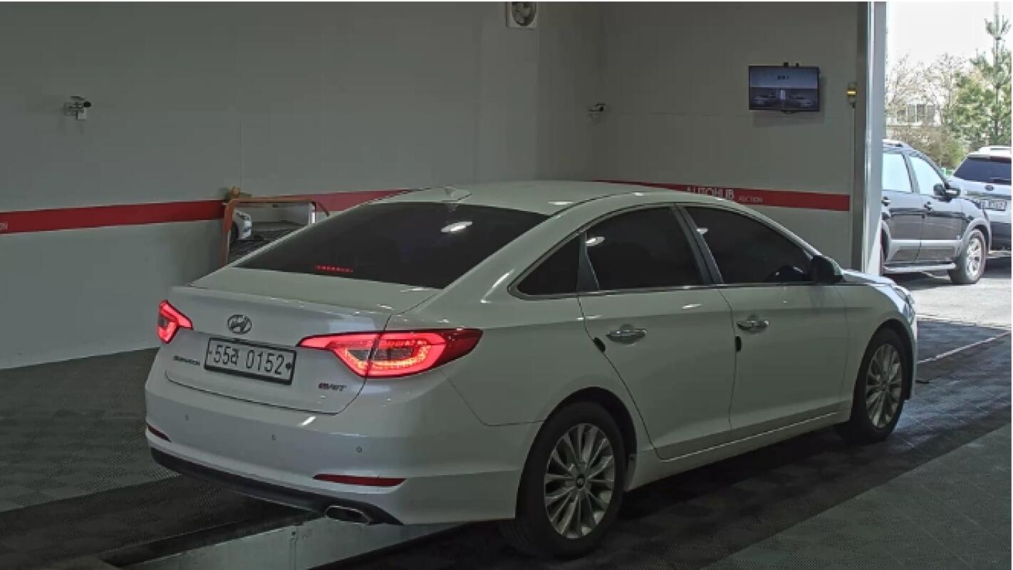 Hyundai Sonata (2015)