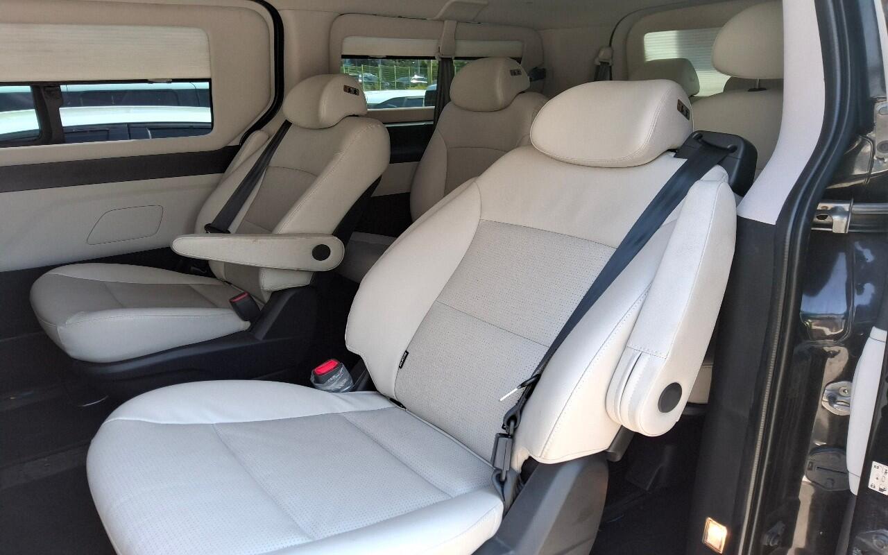 Hyundai Grand Starex (2019)