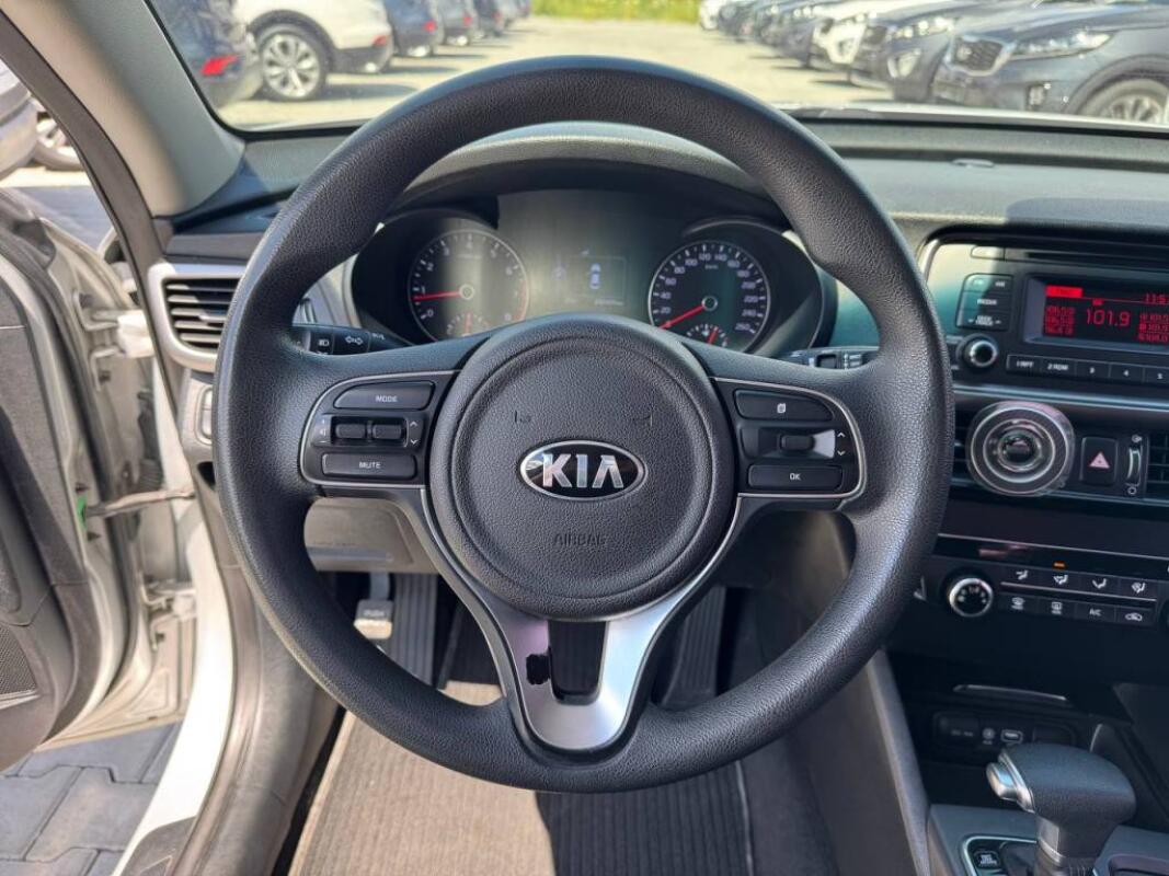 Kia K5 (2016)