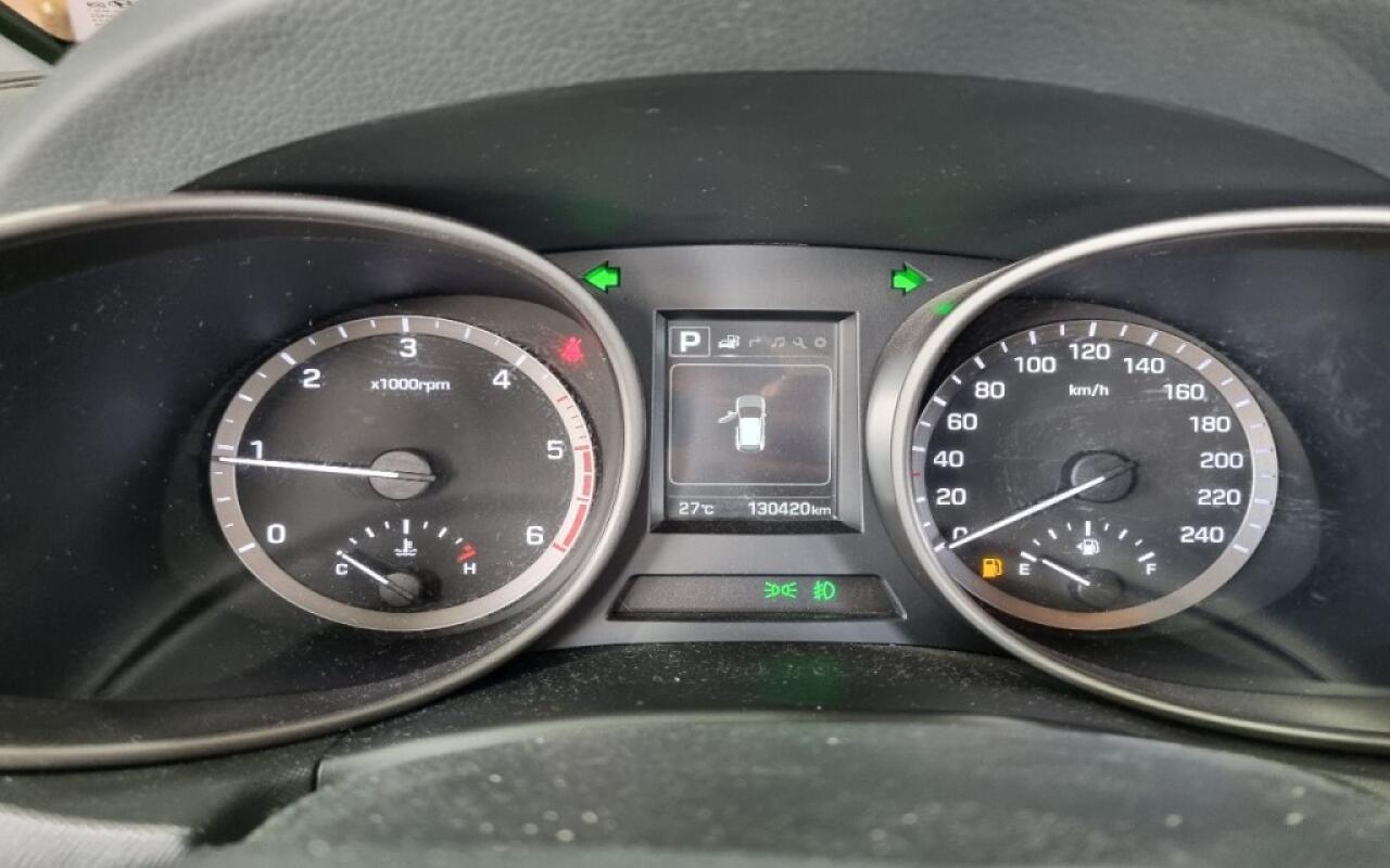 Hyundai SantaFe (2016)