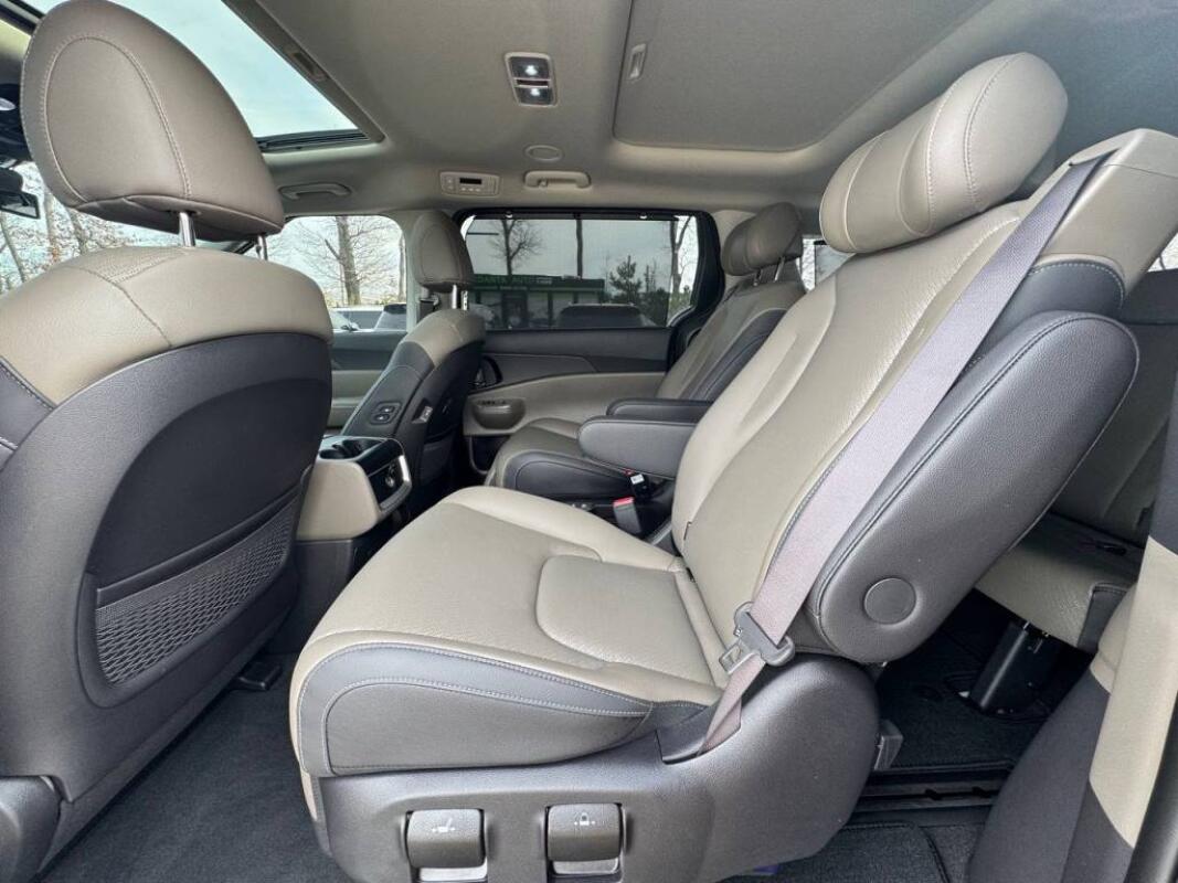Kia Carnival (2024)