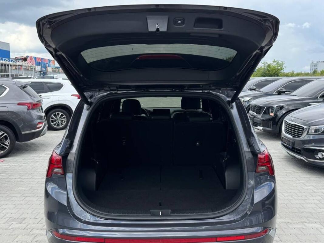Hyundai SantaFe (2021)