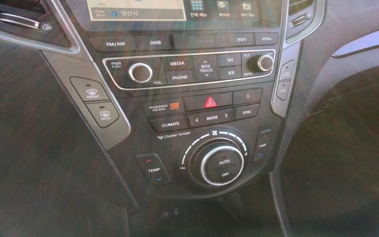 Hyundai SantaFe (2015)