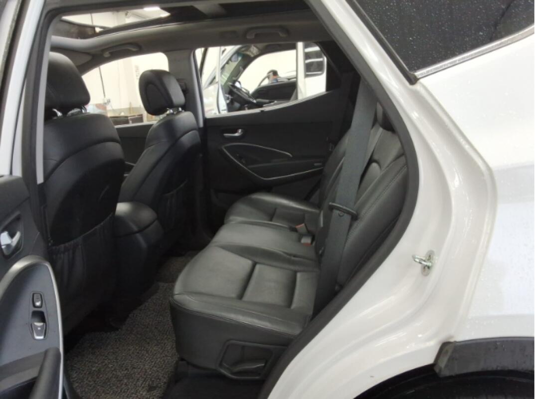 Hyundai SantaFe (2016)