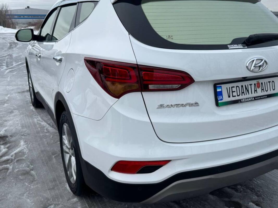 Hyundai SantaFe (2016)