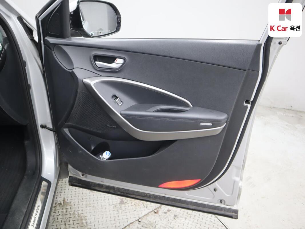 Hyundai Santa Fe (2014)