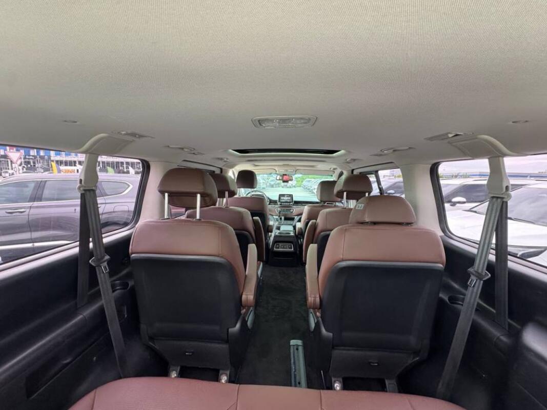Hyundai Grand Starex (2020)