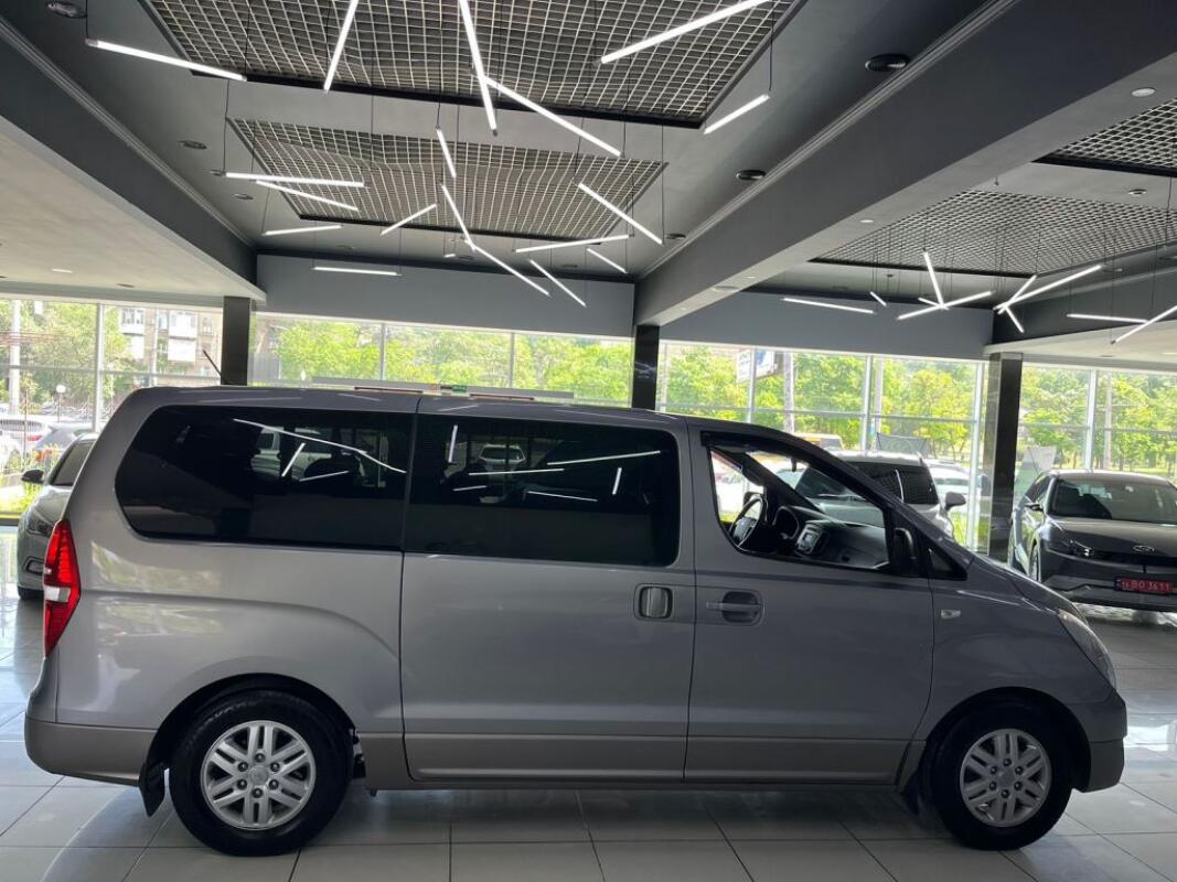 Hyundai H-1 (2016)