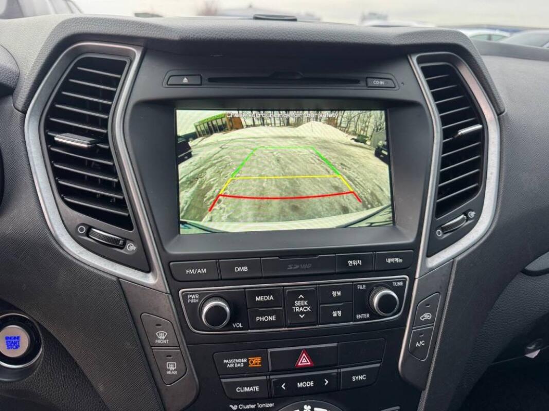 Hyundai SantaFe (2016)