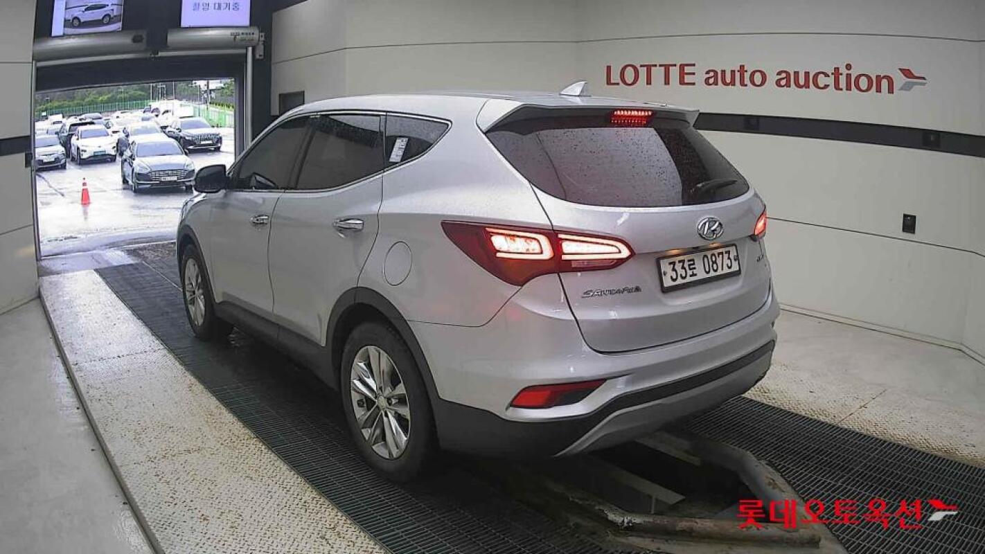 Hyundai SantaFe (2016)