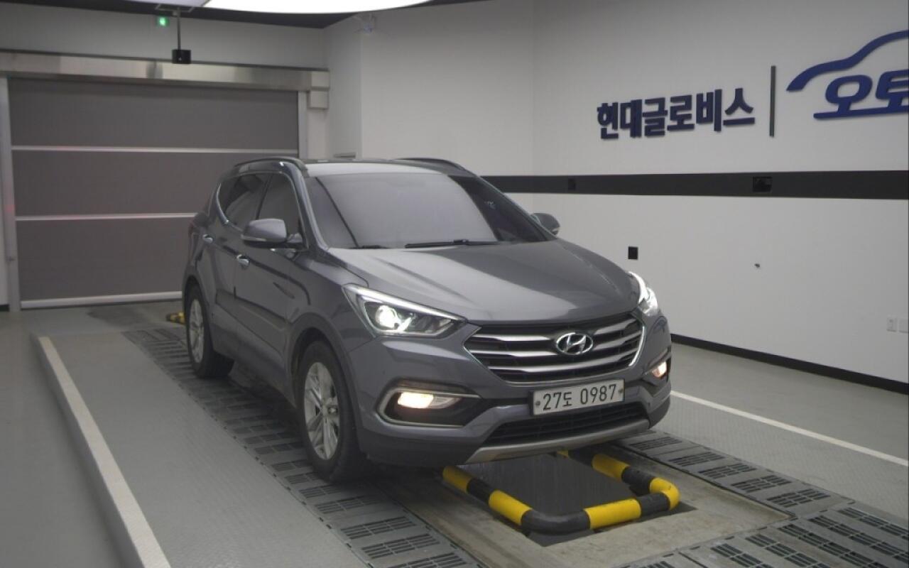 Hyundai SantaFe (2015)