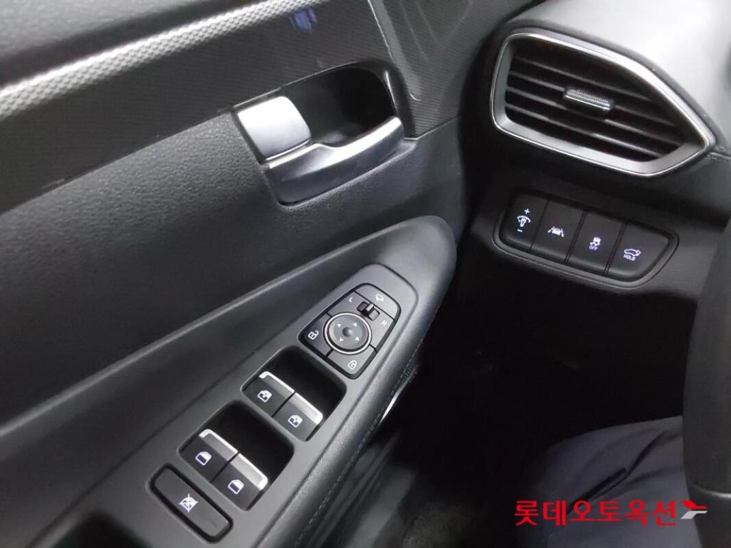 Hyundai SantaFe (2019)